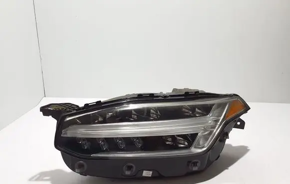 Volvo XC90 Headlight/headlamp 31353151