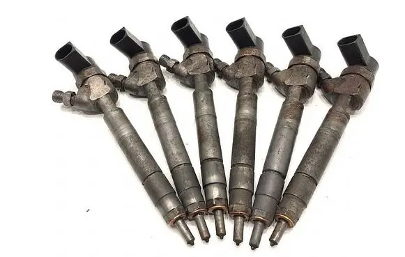 Mercedes-Benz Sprinter W906 Fuel injectors set 0445110035