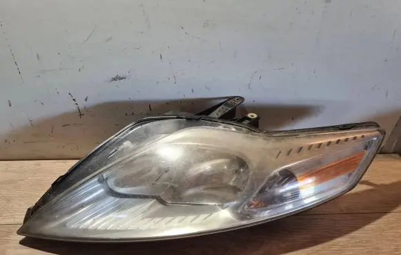 Ford Mondeo MK IV Headlight/headlamp