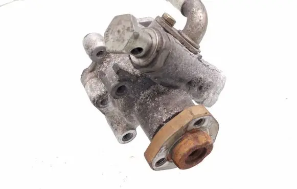 Volkswagen Golf IV Power steering pump 1J0422154B