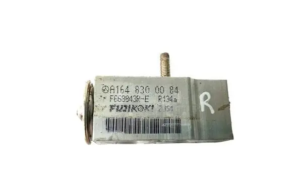 Mercedes-Benz R W251 Air conditioning (A/C) expansion valve A1648300084 F668843RE