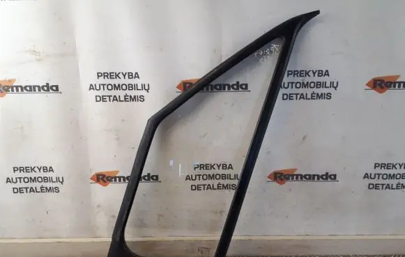 Mercedes-Benz Sprinter W906 Front door vent window glass four-door A9066711720