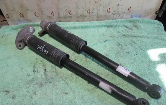 Chevrolet Cruze Rear shock absorber/damper
