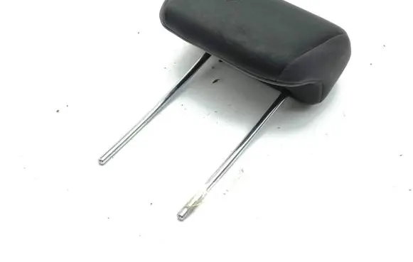 Mitsubishi Pajero Rear seat headrest 