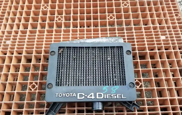 Toyota RAV 4 (XA20) Intercooler radiator 27040 03103