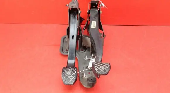 Volkswagen Transporter - Caravelle T5 Accelerator throttle pedal 7H1721059E