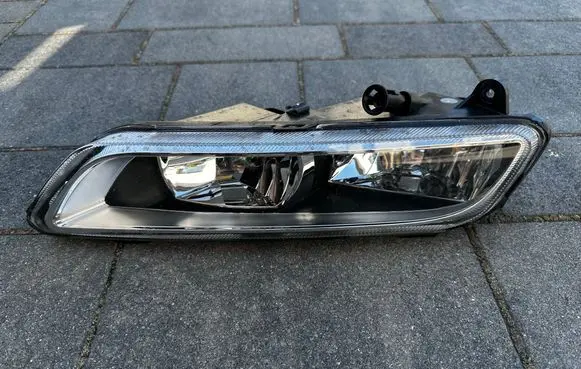 Volkswagen PASSAT B7 Front fog light 3AA941662G 1ND01054504 10041317