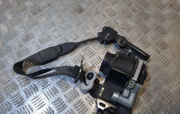 Ford Fusion II Front seatbelt DG9354612D64