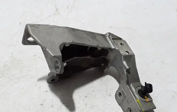 Renault Alaskan Other body part 922377470R