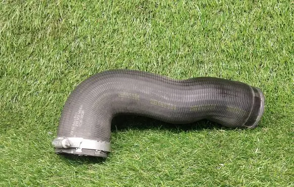Volkswagen Jetta VI Intercooler hose/pipe 5C0145834