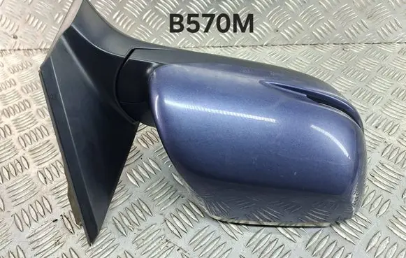 Honda CR-V Front door electric wing mirror E1021243