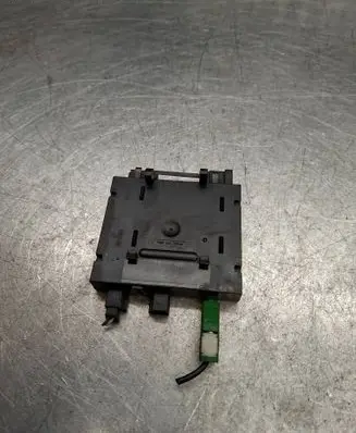 Mercedes-Benz E W211 Tailgate/trunk control unit/module A2118209426