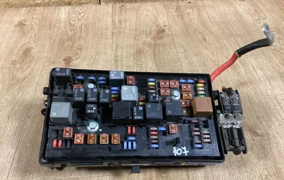 Opel Insignia A Fuse module 13255300 544949969