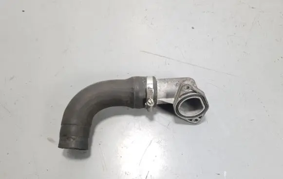 Mercedes-Benz Sprinter W906 Engine coolant pipe/hose 6422000556