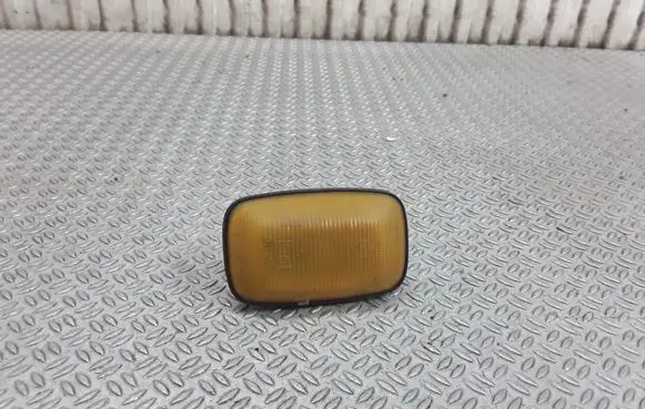 Toyota Hilux (N80, N90, N100, N110) Front fender indicator light 6R019356