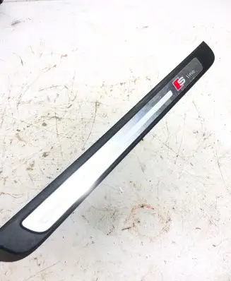Audi Q5 SQ5 Front sill trim cover 8T8853373B