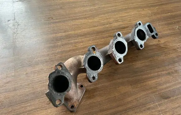 Mercedes-Benz C W203 Exhaust manifold A6111420501