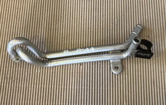 Volkswagen Golf Plus Engine coolant pipe/hose 03C121050G