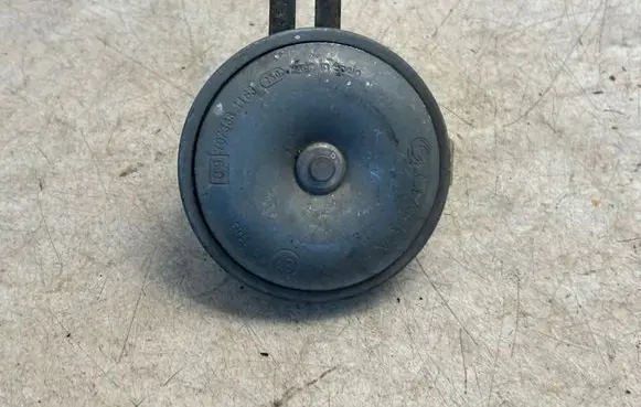 Dacia Sandero II Horn signal E9001163