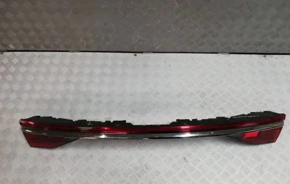 Audi A8 S8 D5 Tailgate rear/tail lights 4N0945095G 2SD2300 0151000000002197