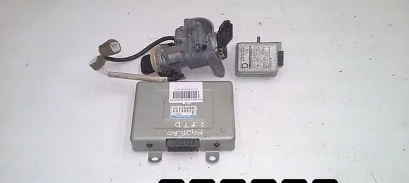 Mitsubishi Pajero Engine control unit/module mk322045