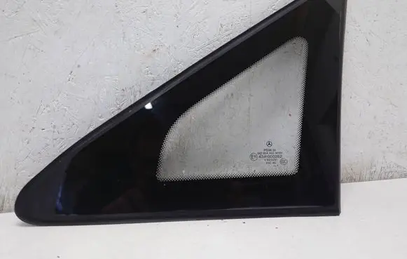Mercedes-Benz Vito Viano W639 Front triangle window/glass A6396736305 6396736305