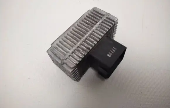 Opel Zafira A Glow plug pre-heat relay 09132691 51299008