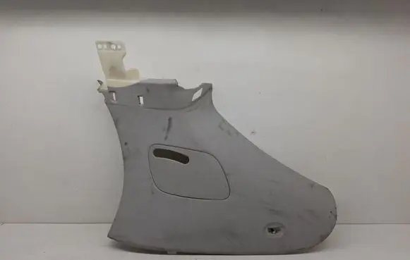Mercedes-Benz R W251 (D)pillar trim (top) A2516901225