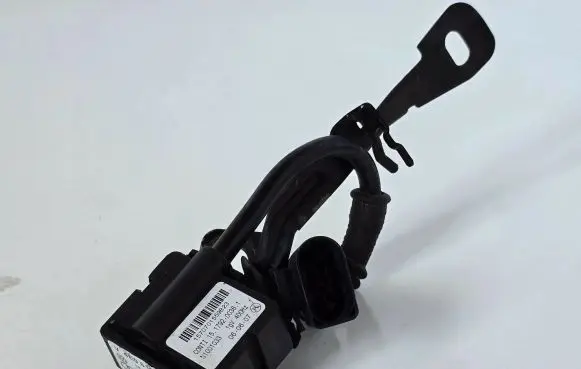 Audi A8 S8 D3 4E Air pressure sensor 4E0616575K 15179200652