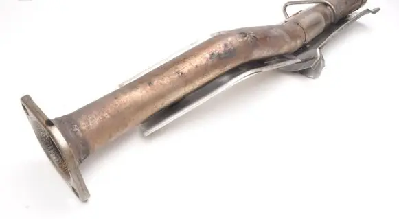 Aston Martin Vantage III Rear muffler/silencer tail pipe 4G43-5220-AD