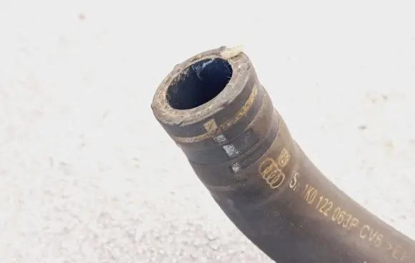 Skoda Fabia Mk2 (5J) Engine coolant pipe/hose 1K0122063P