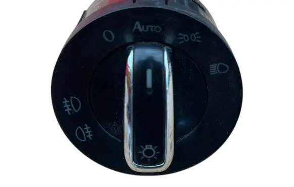 Volkswagen Golf IV Light switch