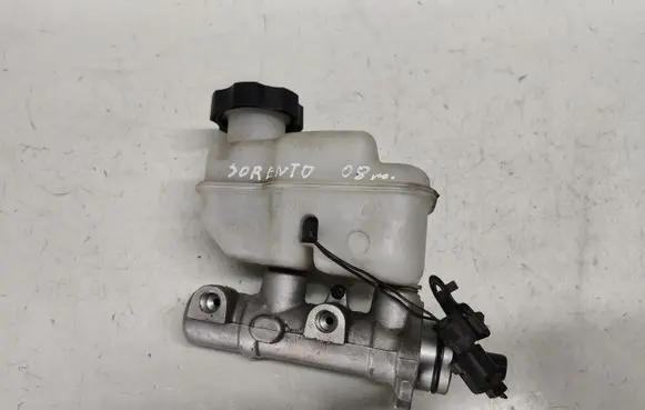 KIA Sorento Master brake cylinder