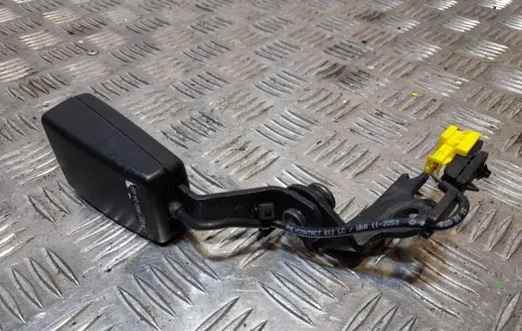 Mercedes-Benz E A207 Rear seatbelt buckle A2078600469