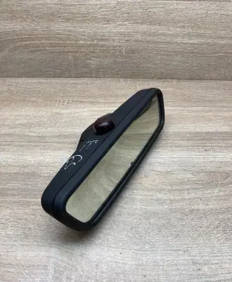 Rear view mirror (interior)
