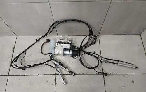 Porsche 911 992 Tailgate hydraulic pump motor 992871614C
