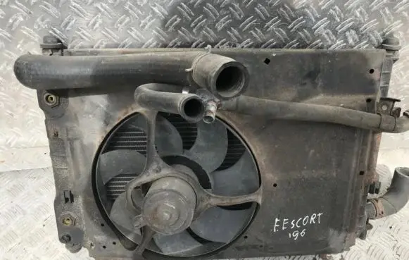 Ford Escort Radiator cooling fan shroud