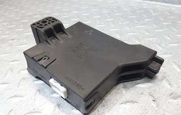 Toyota Yaris Air conditioning/heating control unit 886500D170 MB1776001801