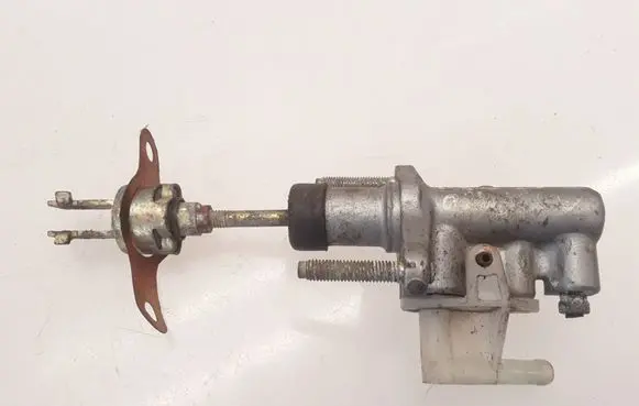Clutch master cylinder