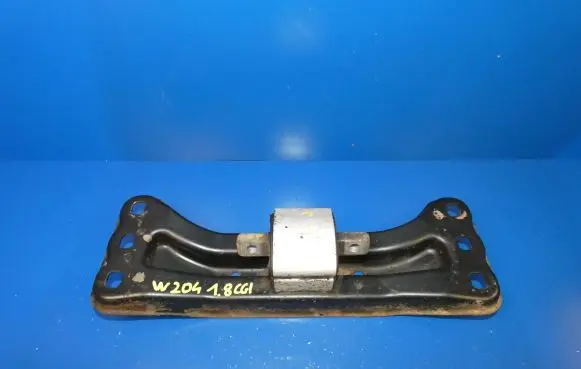 Mercedes-Benz C AMG W204 Gearbox mounting bracket A2042421601