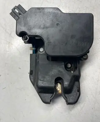 Honda Accord Tailgate lock latch 3P0MK20