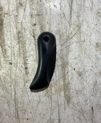 BMW 5 E60 E61 Engine bonnet (hood) release handle 51437008933
