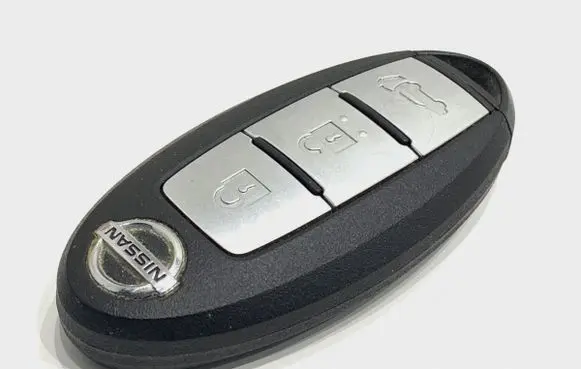 Nissan X-Trail T32 Ignition key/card S180144104
