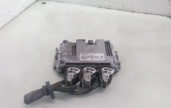 Ford Focus Engine control unit/module 0281012486