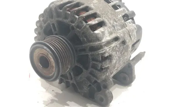 Seat Alhambra (Mk2) Generator/alternator 03L903023B