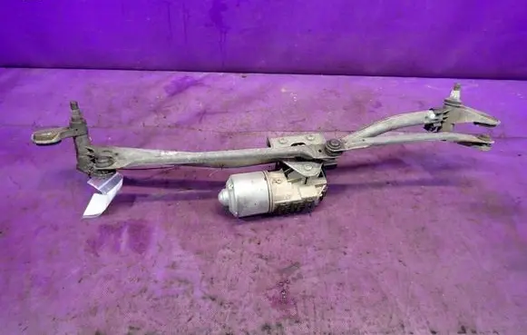 Audi A4 S4 B7 8E 8H Front wiper linkage and motor 8E1955023E