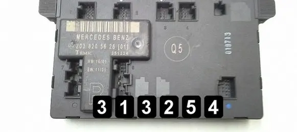 Mercedes-Benz C W203 Engine control unit/module 203820562601
