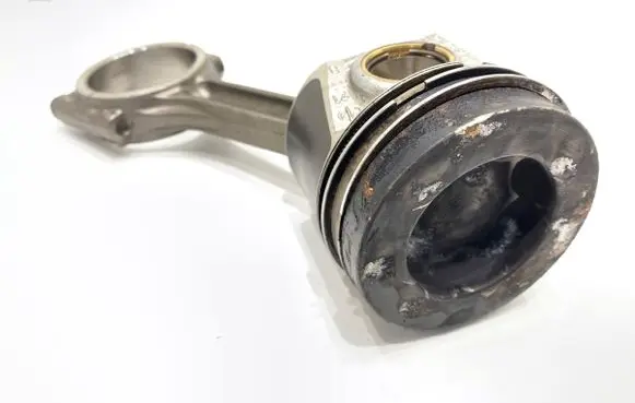 Skoda Kodiaq Piston with connecting rod 04LA