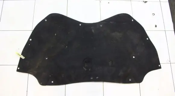 Engine bonnet/hood sound/heat insulation