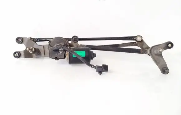 KIA Sorento Front wiper linkage and motor 981003E100